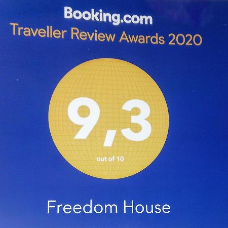 Freedom House Apartment Специя Екстериор снимка