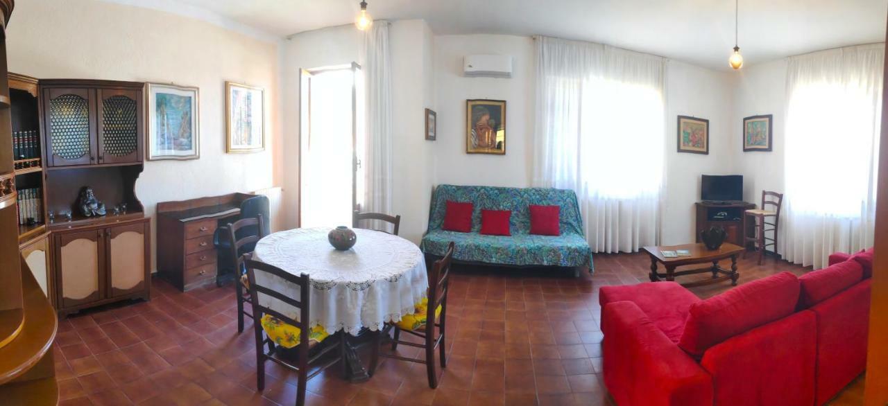 Freedom House Apartment Специя Екстериор снимка